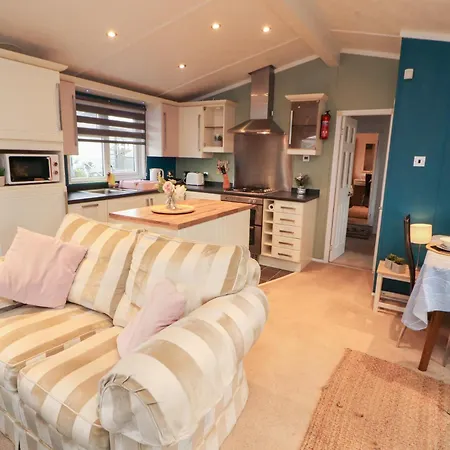 Rosie's Zen Den Holiday home *